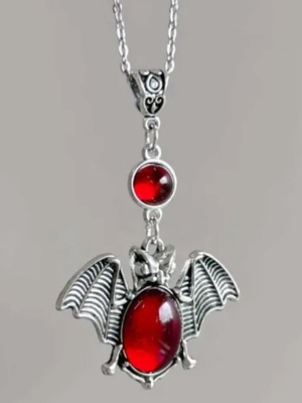 DESIGNER Retro Goth Bat Vampire Silver Blood Red Crystal Chain Necklace**NEW! - Picture 2 of 2